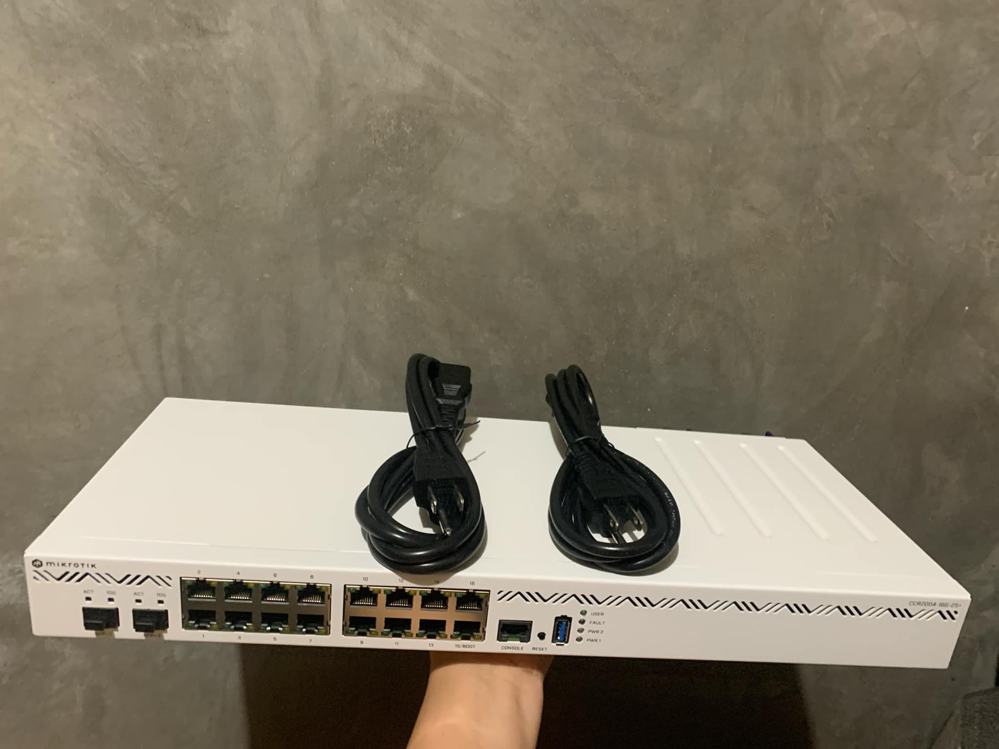 Mikrotik CCR 2004