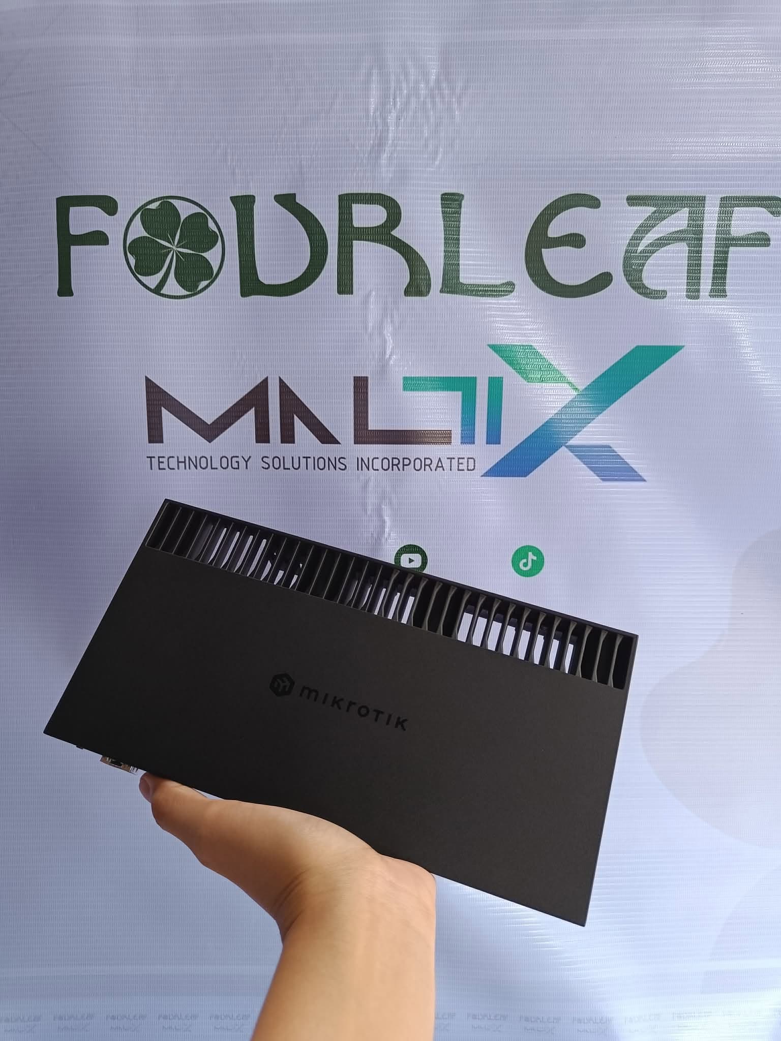 MikroTik RB 4011
