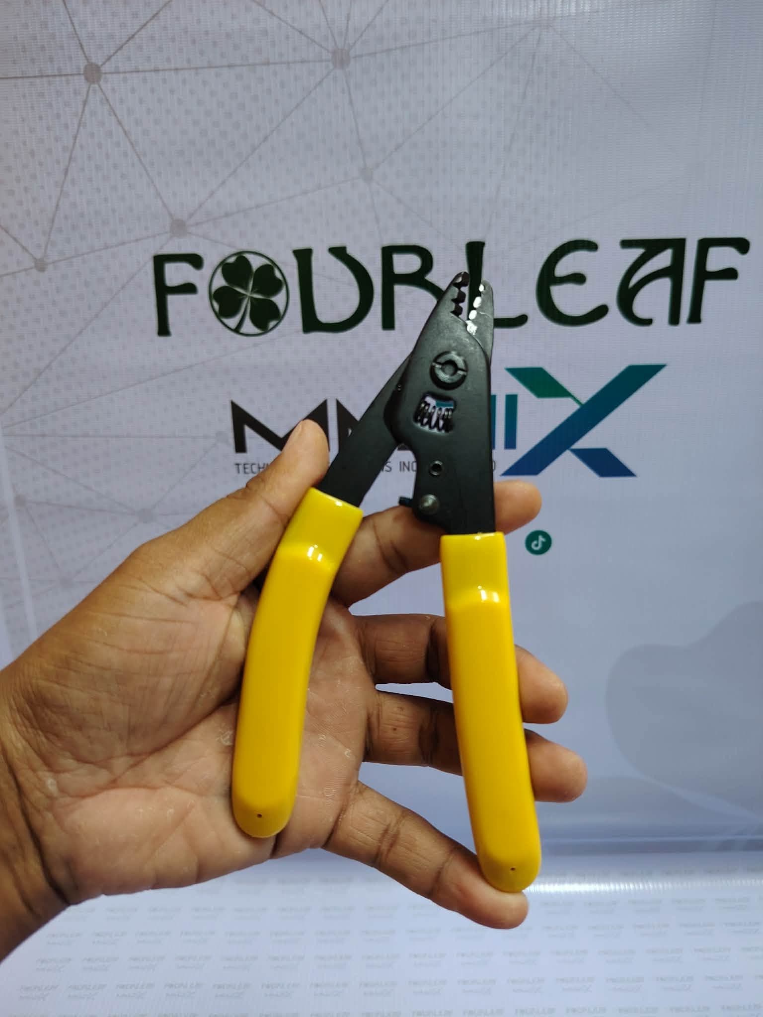 Optical Fiber Cutter