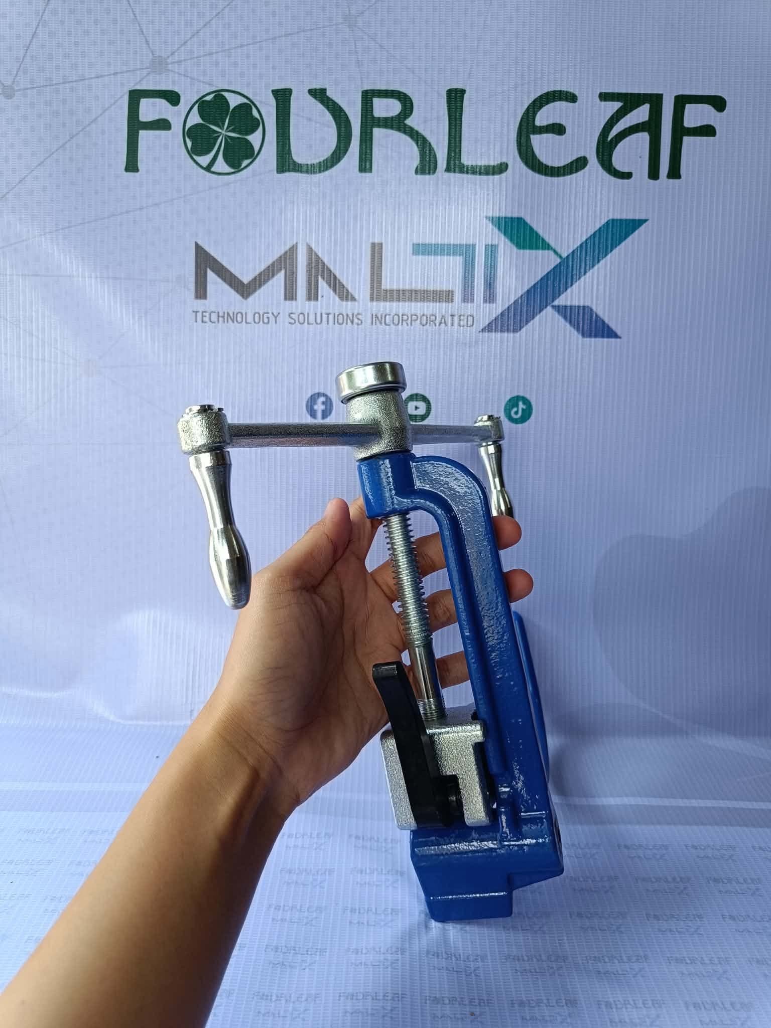 Steel Band Cutter (screw type)